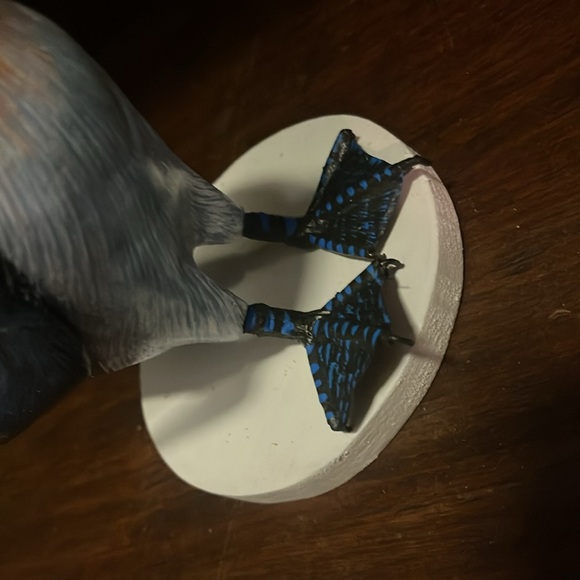 1a new penguin Wooden vintage collectible Realistic Bird Figurine Black and Gray - Picture 8 of 8